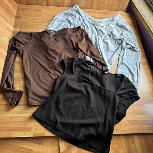 Tops - Cropped shirt bundle size L/xl black brown gray 3 shirts
